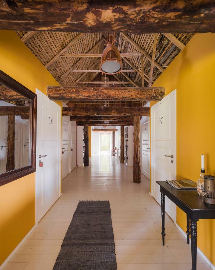 Liste Gard Hostel Ganthem Exterior photo